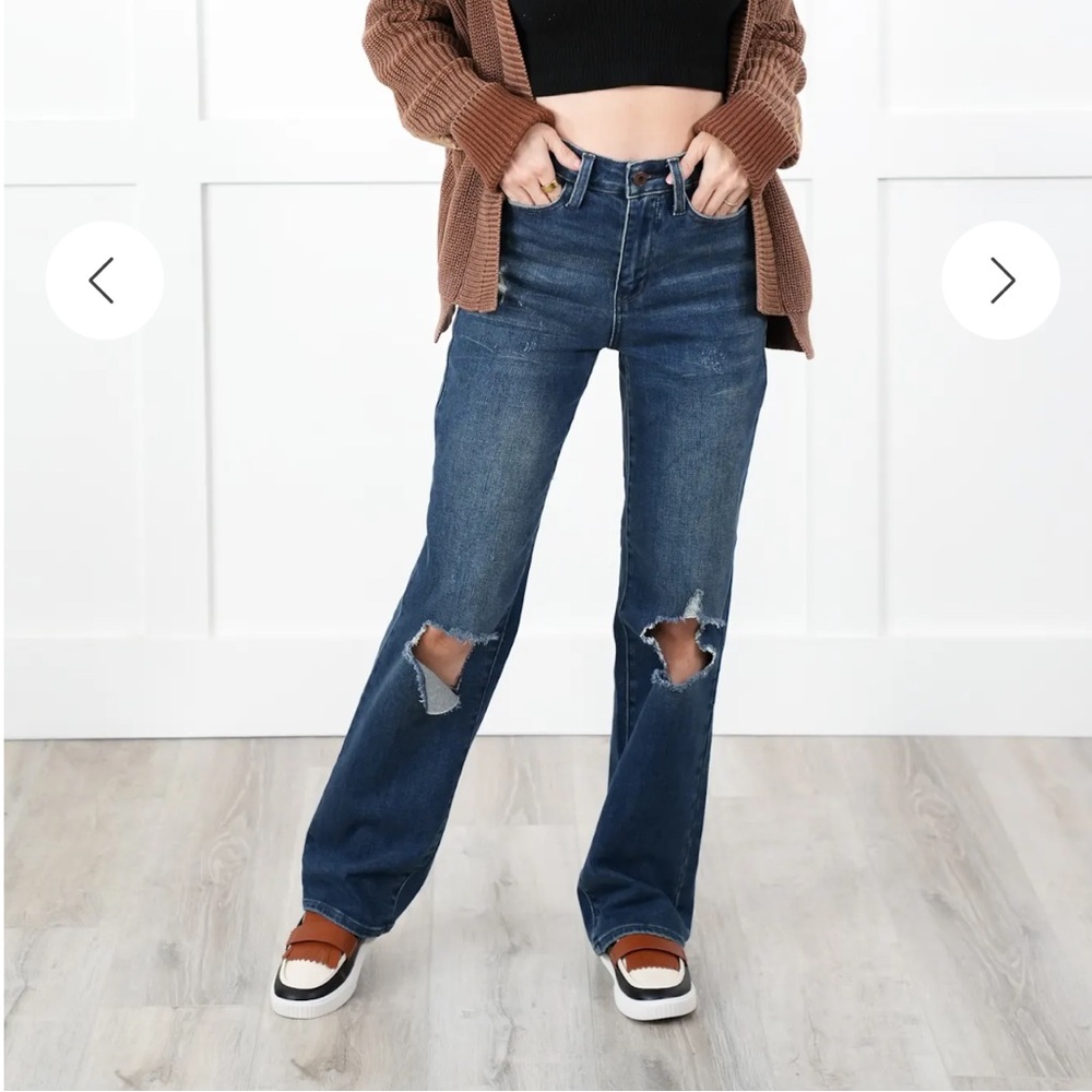 NWT Judy Blue High Rise Dark Wash Ripped Knee Dad Jeans